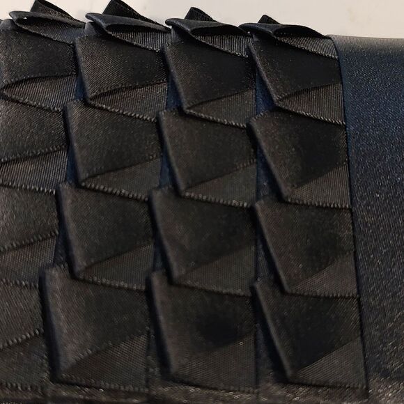 Jessica McClintock Black Pleated Shoulder/Clutch Evening Baguette Bag - Picture 10 of 10